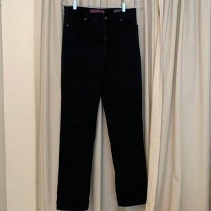 Size 8 black Gloria Vanderbilt jeans
